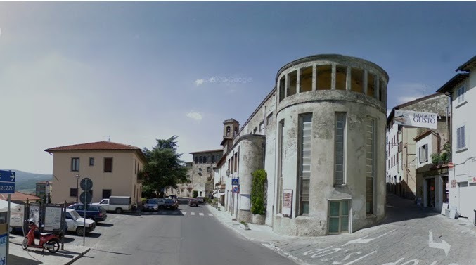 Bibbiena, una “strana coppia” si aggira in città - Casentinopiù (Satira) (Comunicati Stampa) (Registrazione)