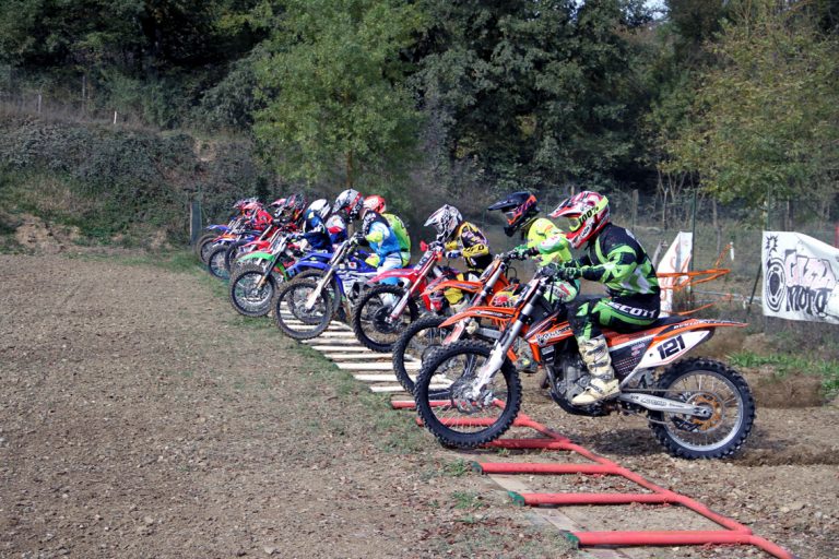 Le Squadre chiudono a Chiusdino la stagione agonistica Toscana del Motocross FMI