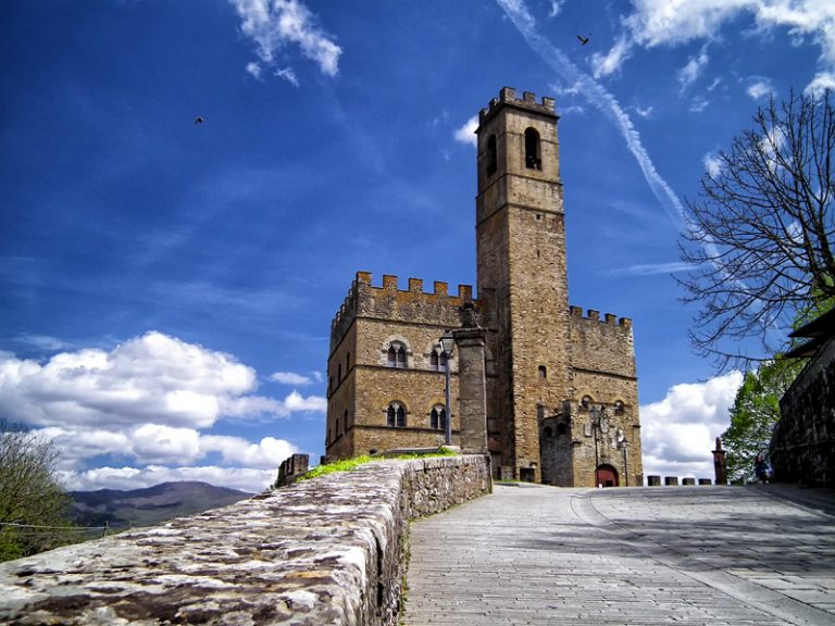 Castello dei Conti Guidi: venerdì, una serata dedicata ai borghi del Pratomagno