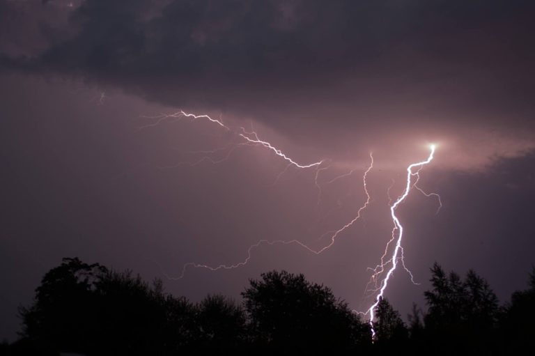 Allerta meteo in Toscana: attese piogge e temporali fino a martedì
