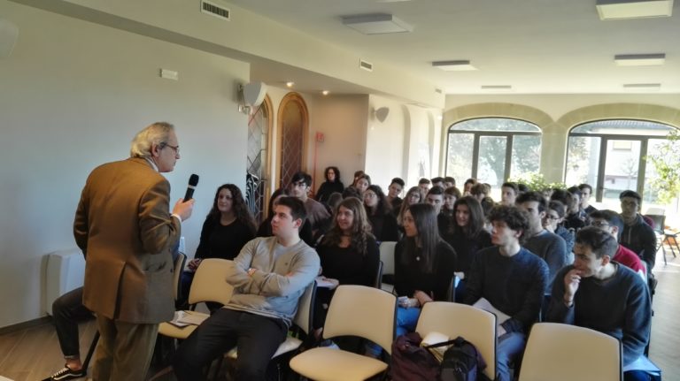 Prospettiva Casentino, la premiazione del progetto “Alternanza scuola-università” presso la sede della Fondazione Baracchi