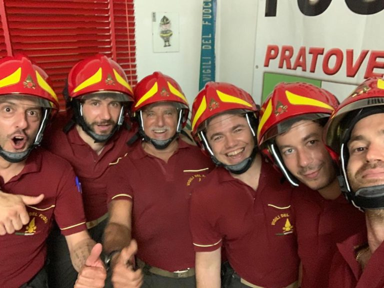 Nuovi capi squadra tra i Vigili del fuoco di Pratovecchio! Consegnato l’elmo a 6 volontari