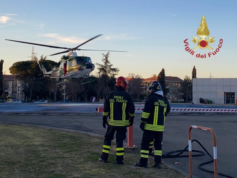 Chiusi della Verna: si infortuna durante l’escursione, recuperato con l’elicottero dei Vigili del Fuoco
