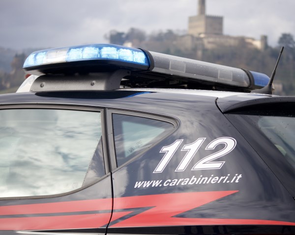 Poppi, i Carabinieri intercettano un furgone dopo un furto in un cantiere