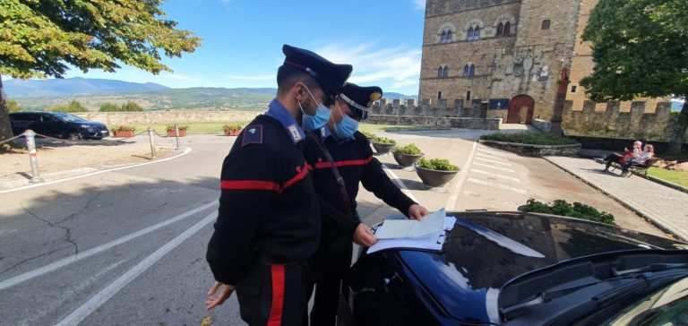 Carabinieri Poppi, “spara” a salve durante una lite: denuncia e sequestro delle “finte” armi