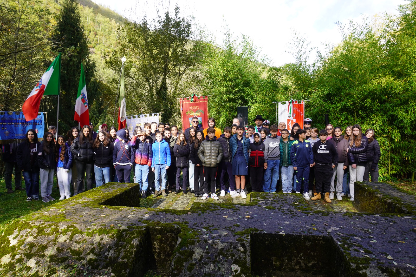 Gli alunni della Scuola secondaria di Pratovecchio Stia alla cerimonia commemorativa della morte di Pio Borri